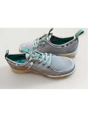 NWOT Hurley Castaic Women's Sneakers Grey/Green - Size 8